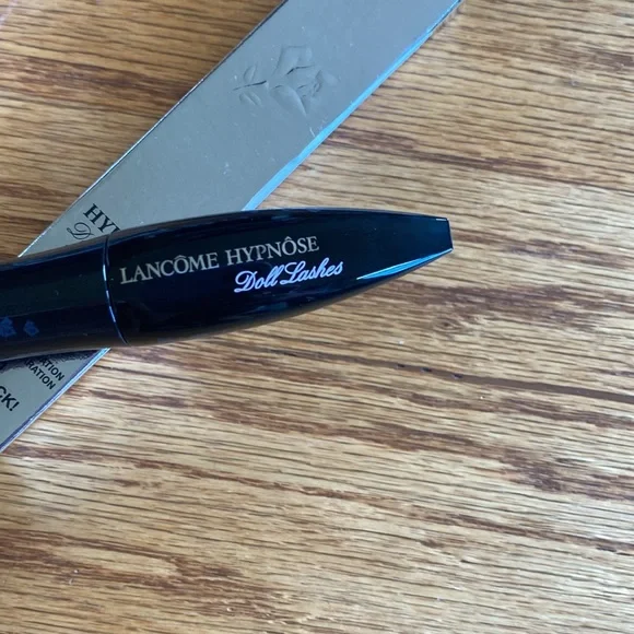 Lancôme Hypnose Doll Lashes Wide-Eye Effect Mascara. In So Black. New in Box - Picture 12 of 13